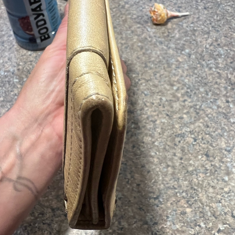 Chloe Metallic Gold Wallet - Picture 5 of 13